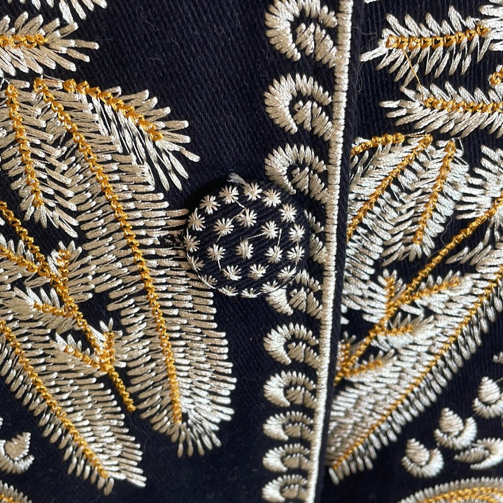 Embroidered Jacket Golden - Picture 7 of 15